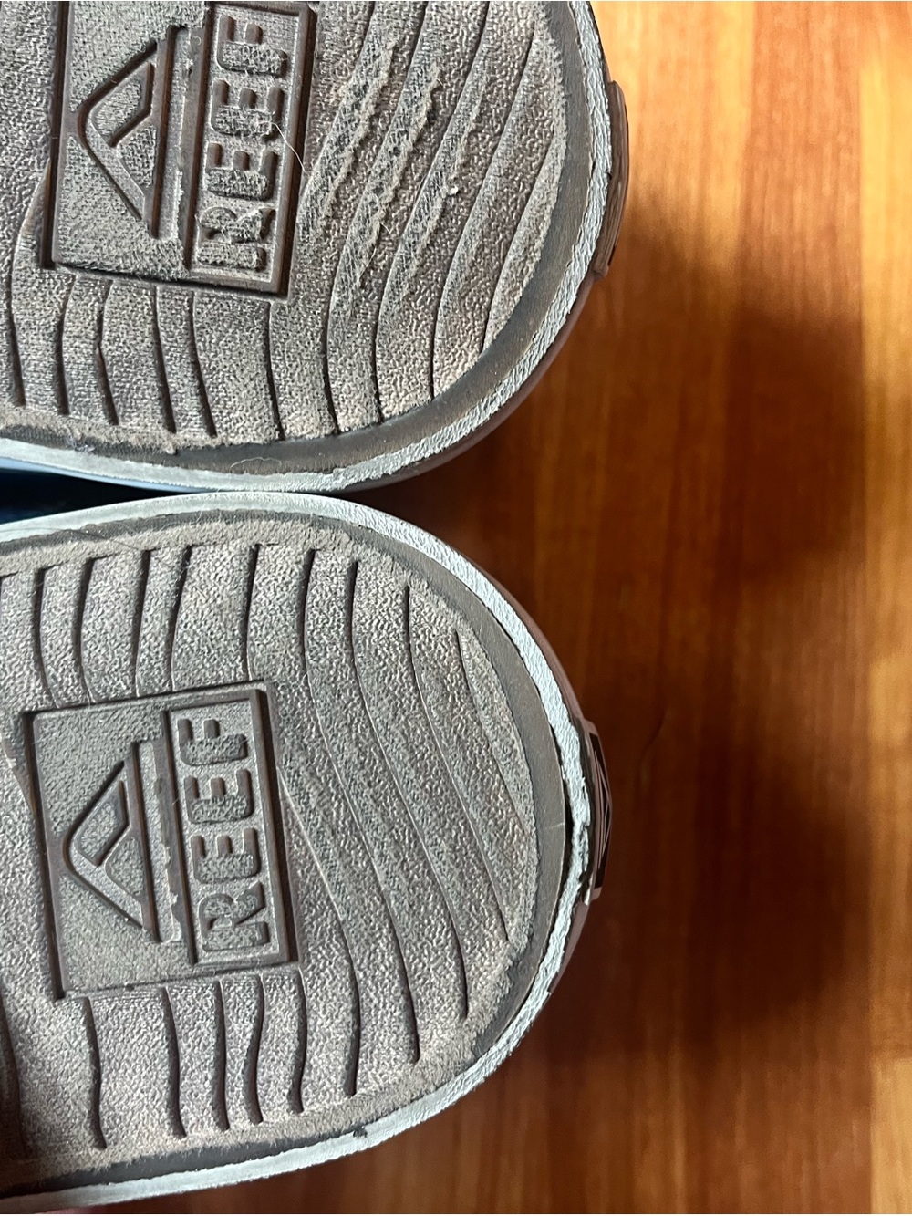 Reef Men's Navy Canvas Boat Shoes with White Laces - Picture 4 of 5